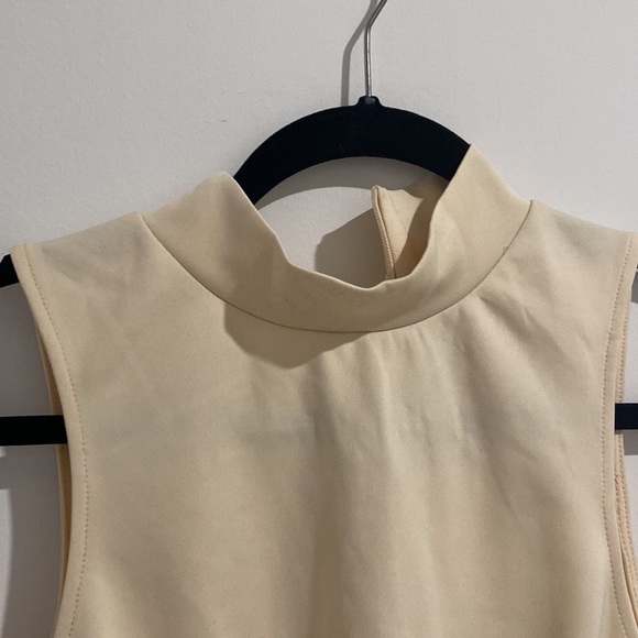 Zara mock neck top with open sizes size medium - Picture 2 of 4